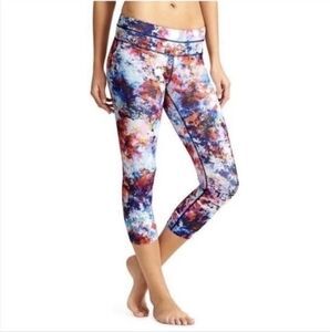 Athleta Hypersonic Sonar Capri Leggings Sz Large Floral Colorful